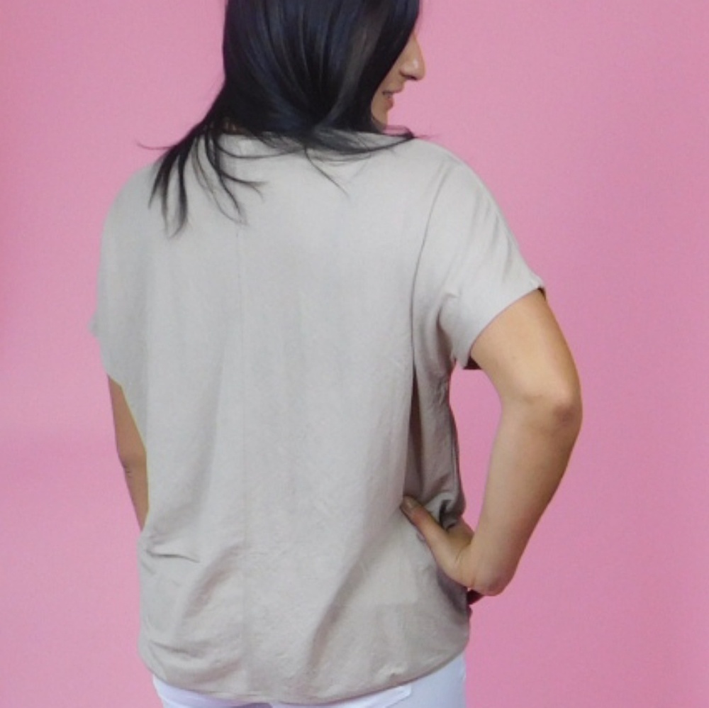 Short Sleeve Gathered Drawstring Top - Picture 2 of 3